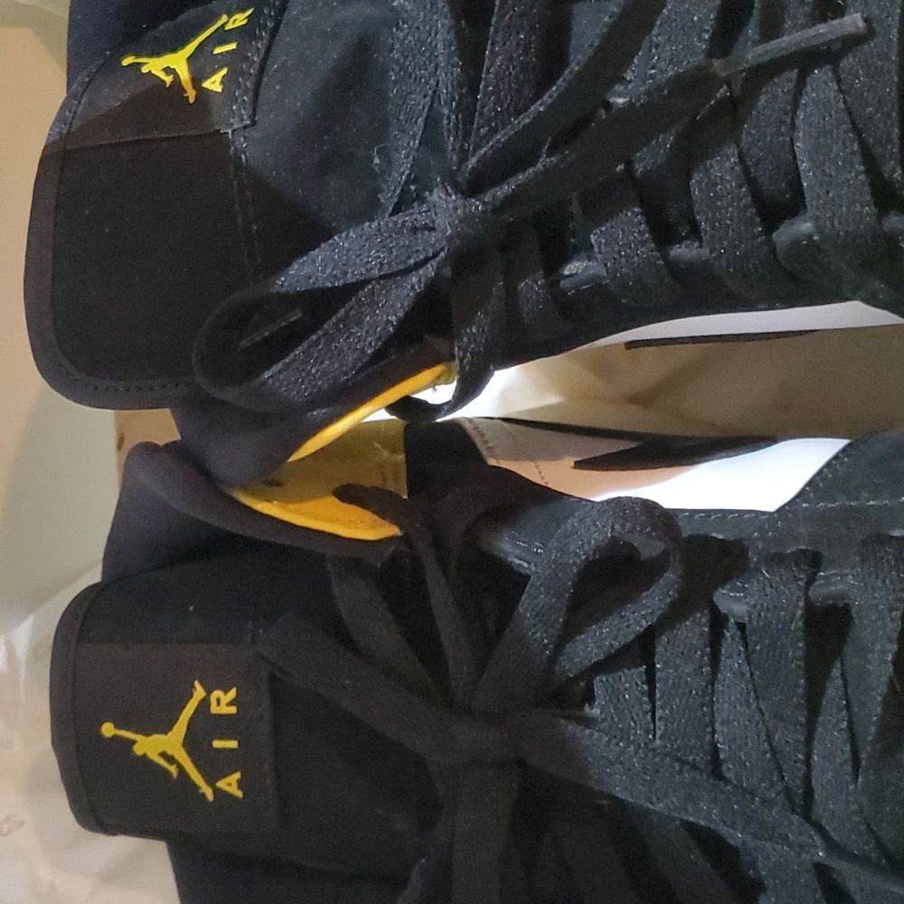 Jordan 1 yellow toe - Picture 5 of 8